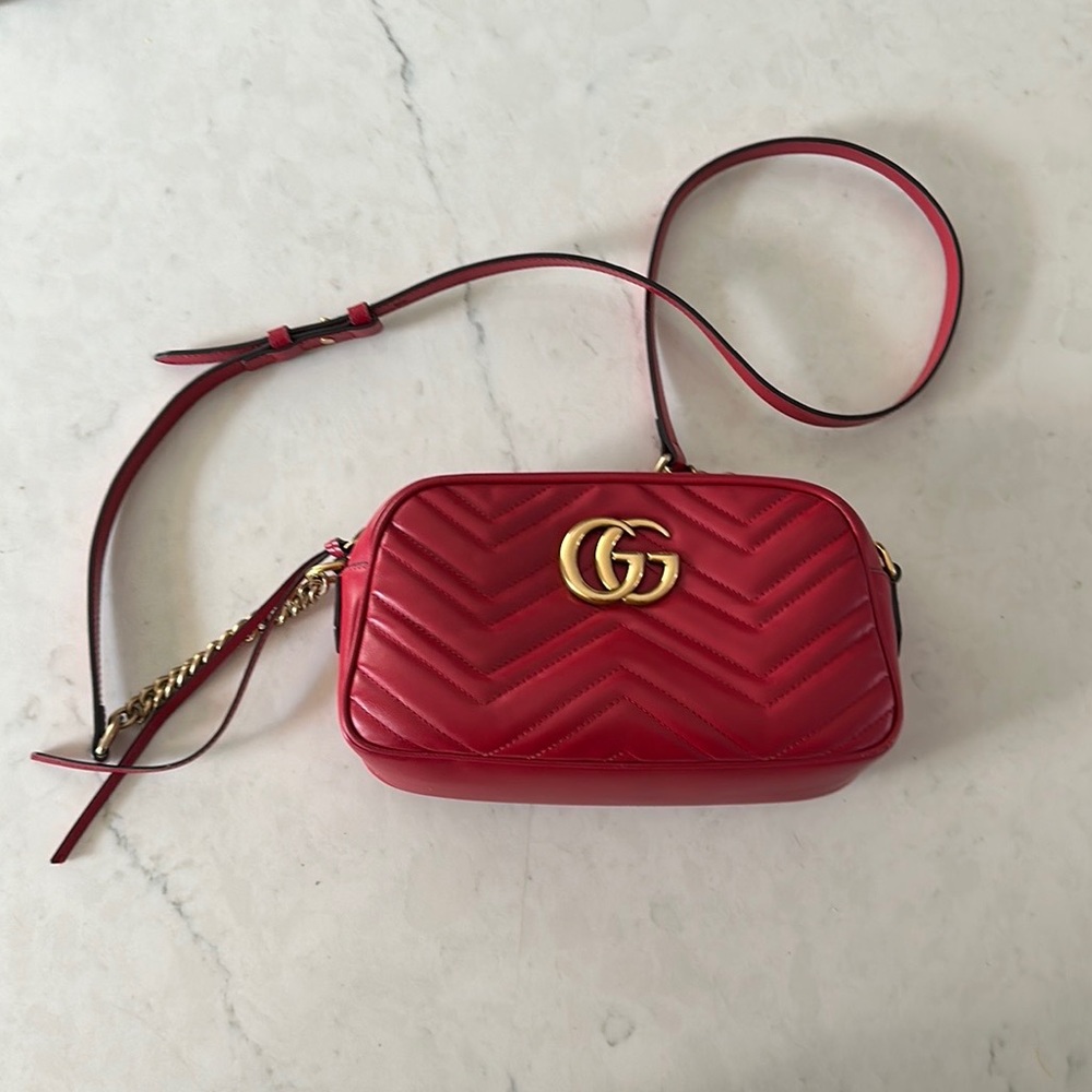 Gucci GG Small Marmont Bag - Small - Red - Authentic